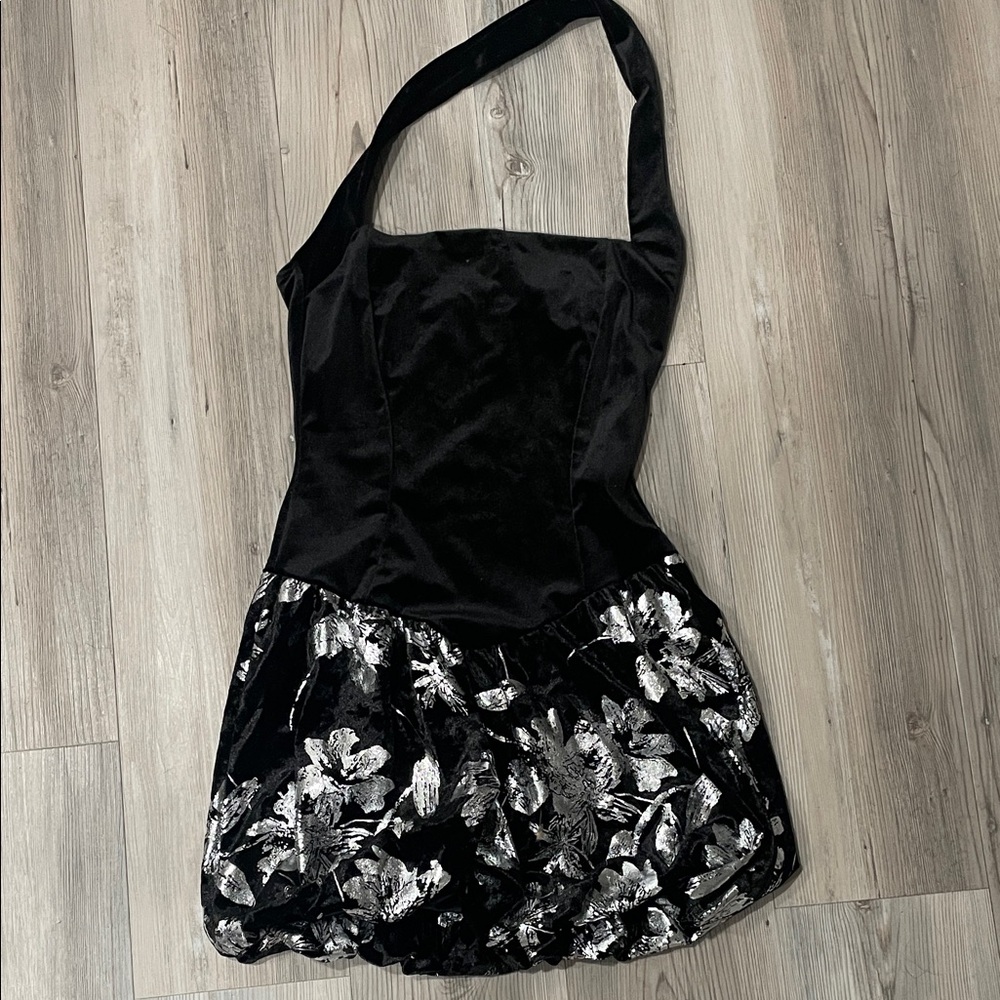 Elegant Black and Silver Dress puffy bottom